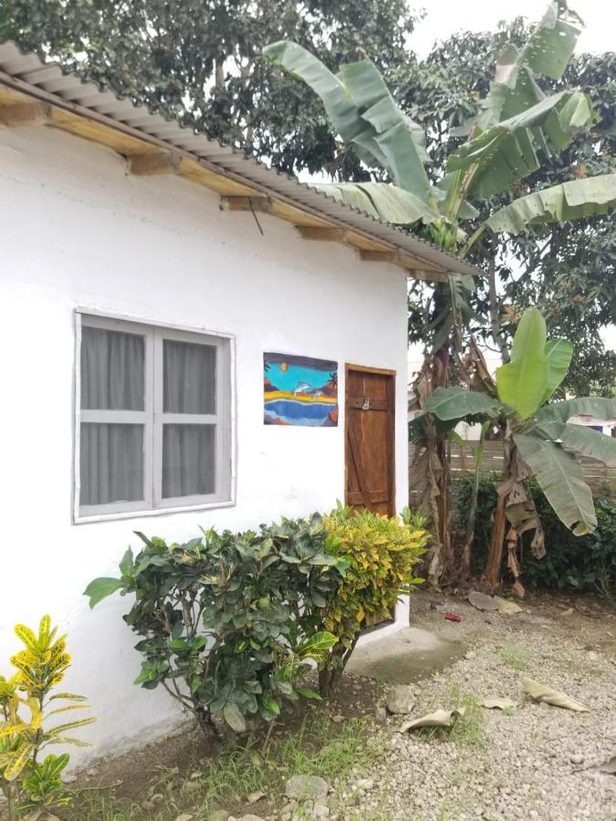 Montanita Garden Hostal Exterior photo