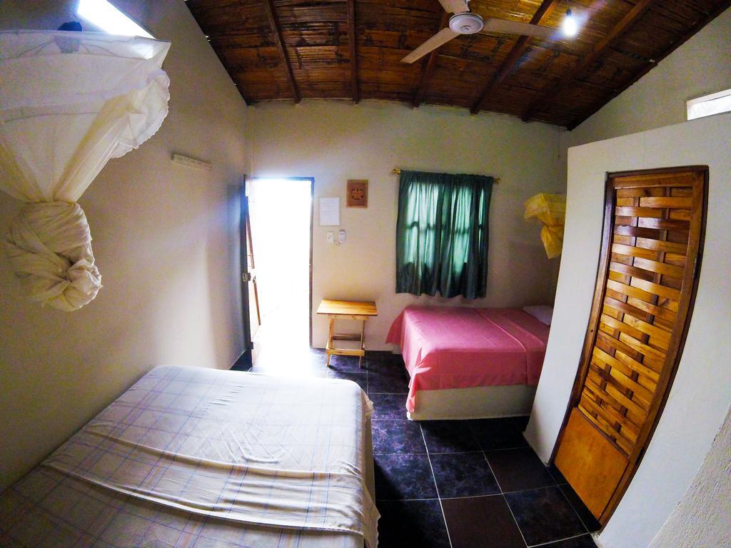 Montanita Garden Hostal Exterior photo