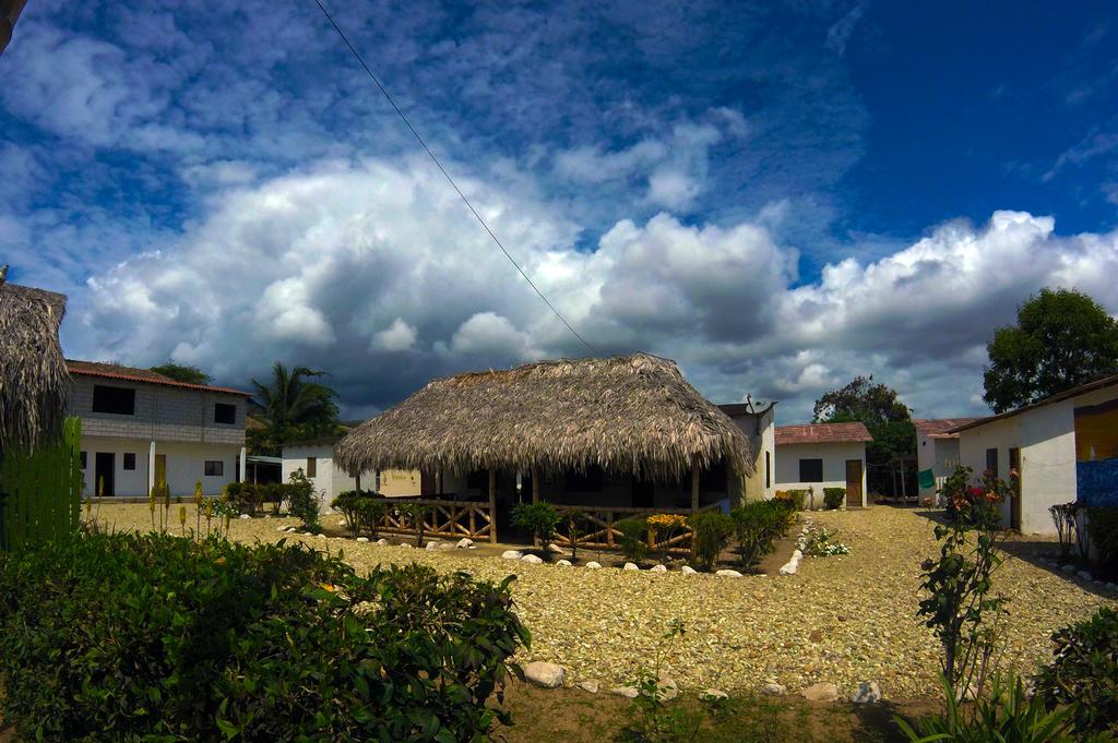 Montanita Garden Hostal Exterior photo